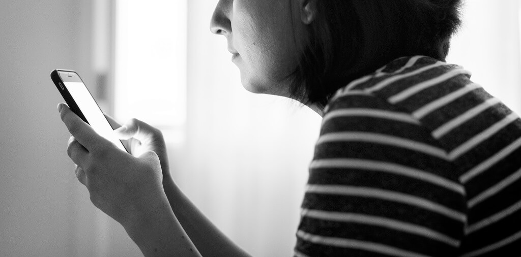 SMS Tracker on Kid’s Smartphone