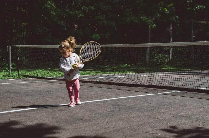 play outdoor games with kids