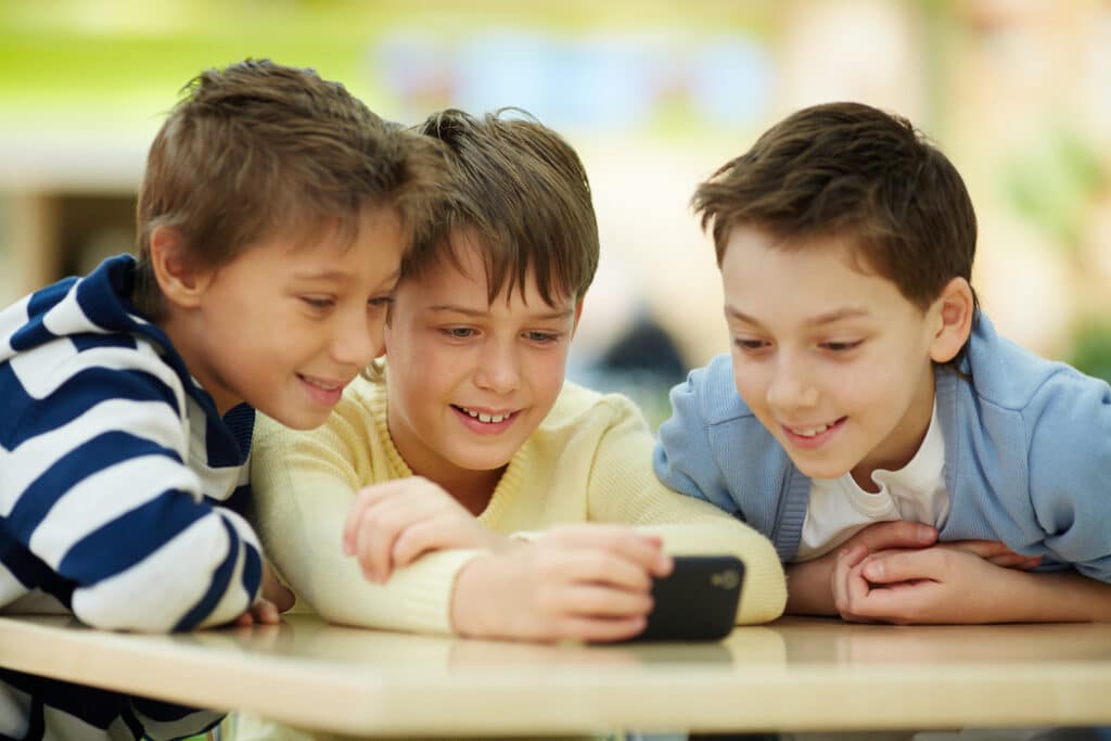 Most Dangerous Social Media Apps You Must Know As Parents