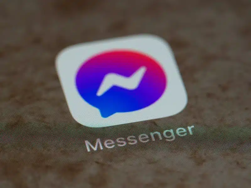 Messenger Safety Risks Parents Should Understand