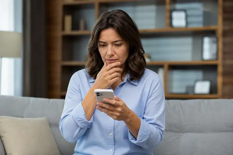 Key Warning Signs of Scam Phone Calls Parents Miss