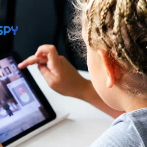 Screen Time for Teens: How It Affects Sleep, Focus and Family Time